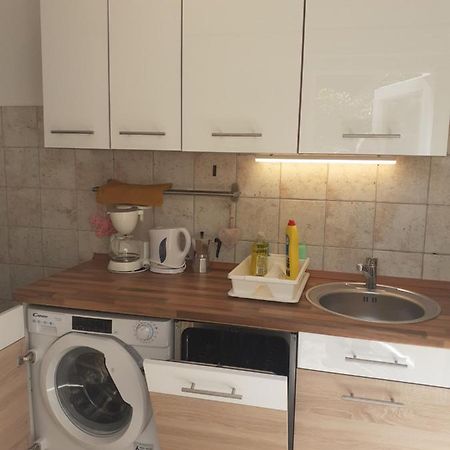 Rose Apartman بالاتوليلّي المظهر الخارجي الصورة
